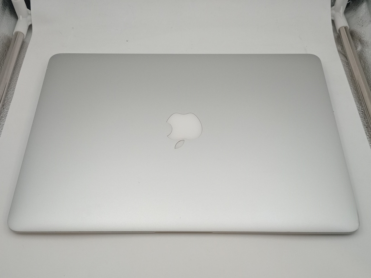 Apple MacBook Air 13-Inch, A1466 2017 i5 Dual Core (Refurbished