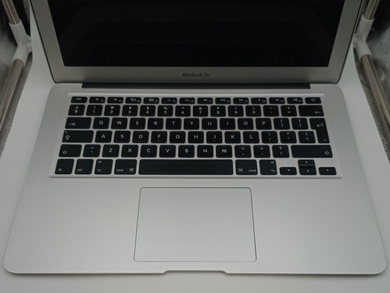 Apple MacBook Air 13-Inch, A1466 2017 i5 Dual Core (Refurbished