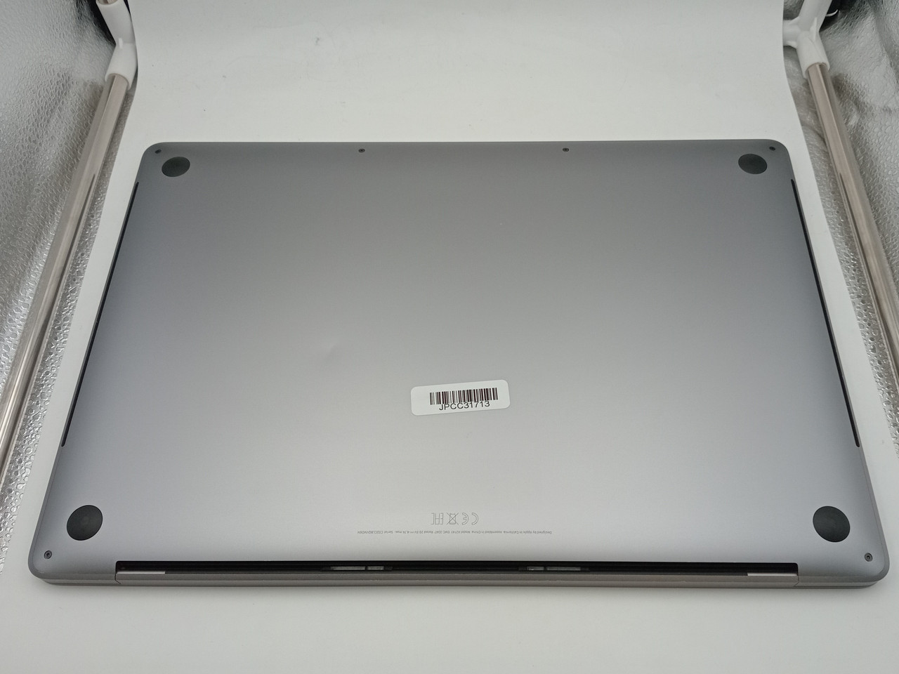 Apple MacBook Pro 16-inch, A2141 Late 2019 i9 8-Core (Refurbished