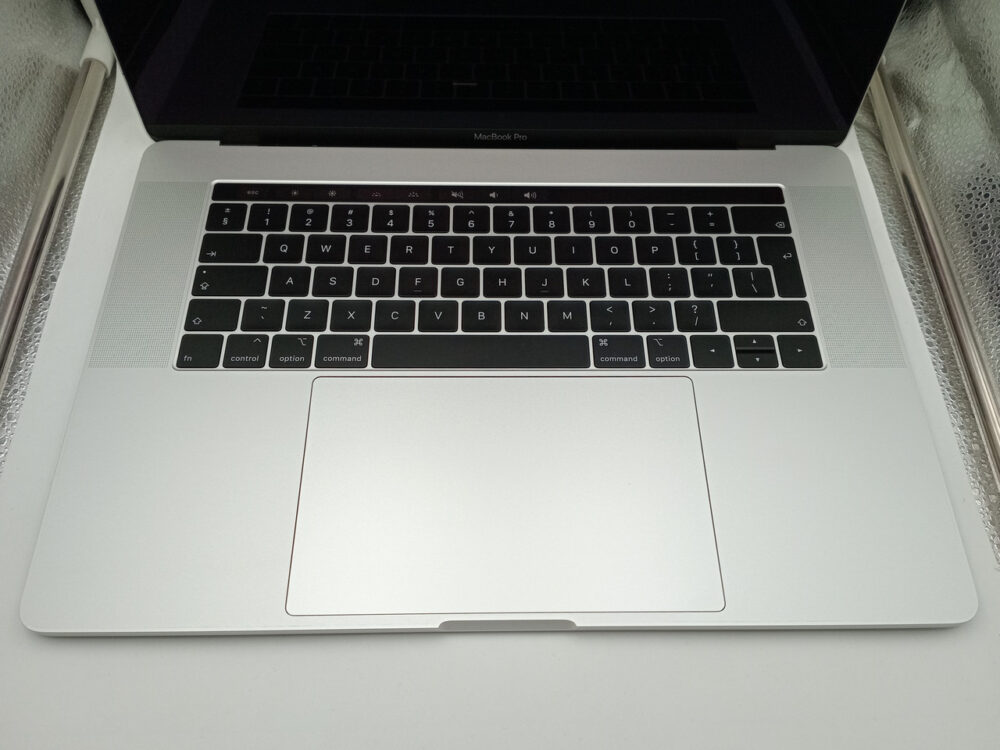 Apple MacBook Pro 15-inch, A1990 Mid 2018 i7 6-Core (Refurbished