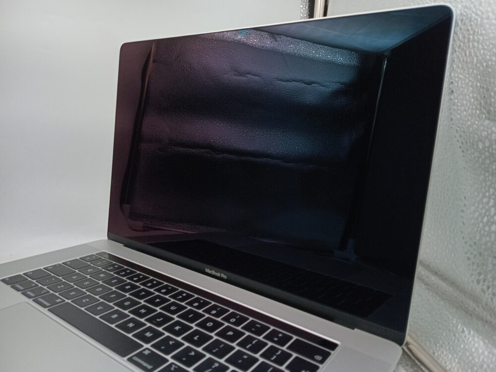 Apple MacBook Pro 15-inch, A1990 Mid 2018 i7 6-Core (Refurbished