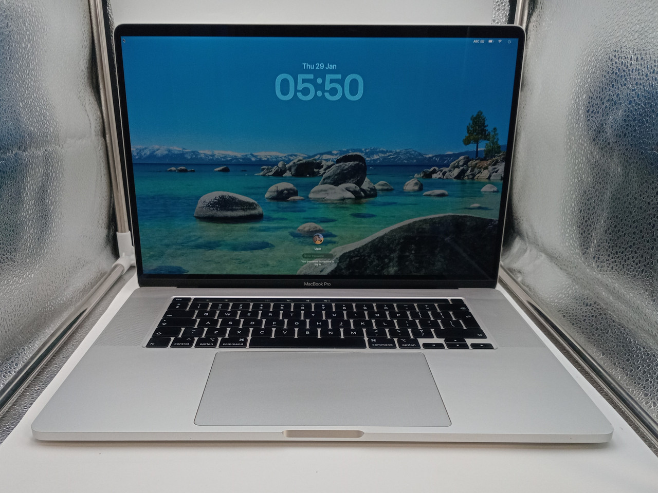 Apple MacBook Pro 16-inch, A2141 Late 2019 i7 6-Core (Refurbished