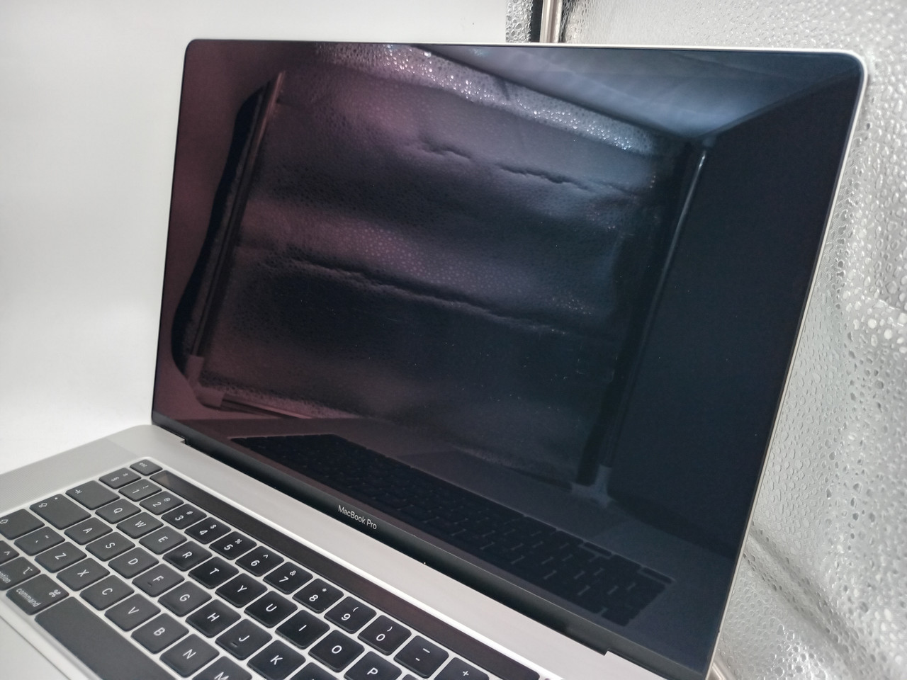 Apple MacBook Pro 16-inch, A2141 Late 2019 i7 6-Core (Refurbished
