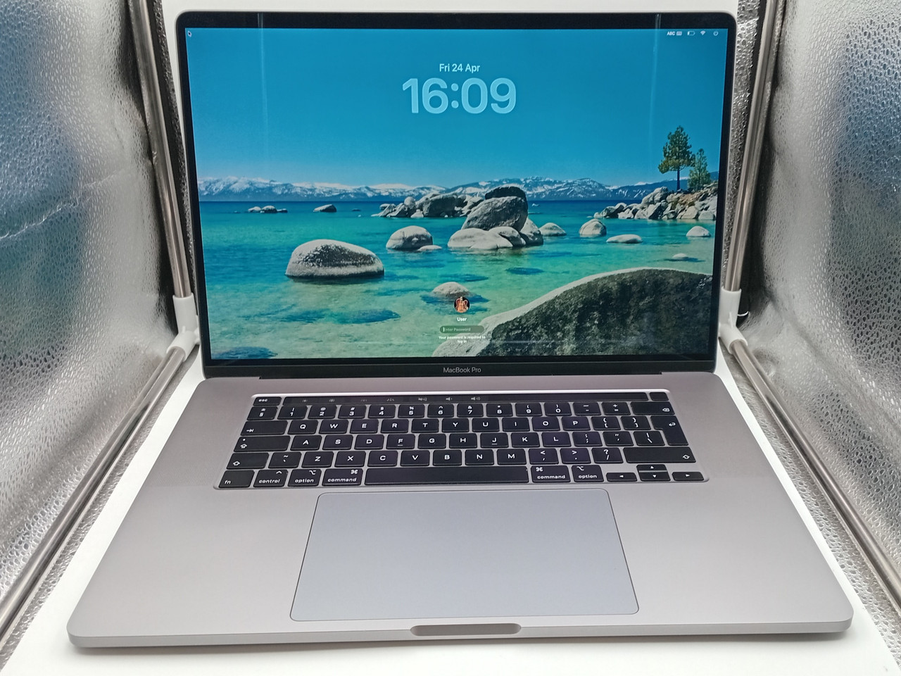 Apple MacBook Pro 16-inch, A2141 Late 2019 i9 8-Core (Refurbished
