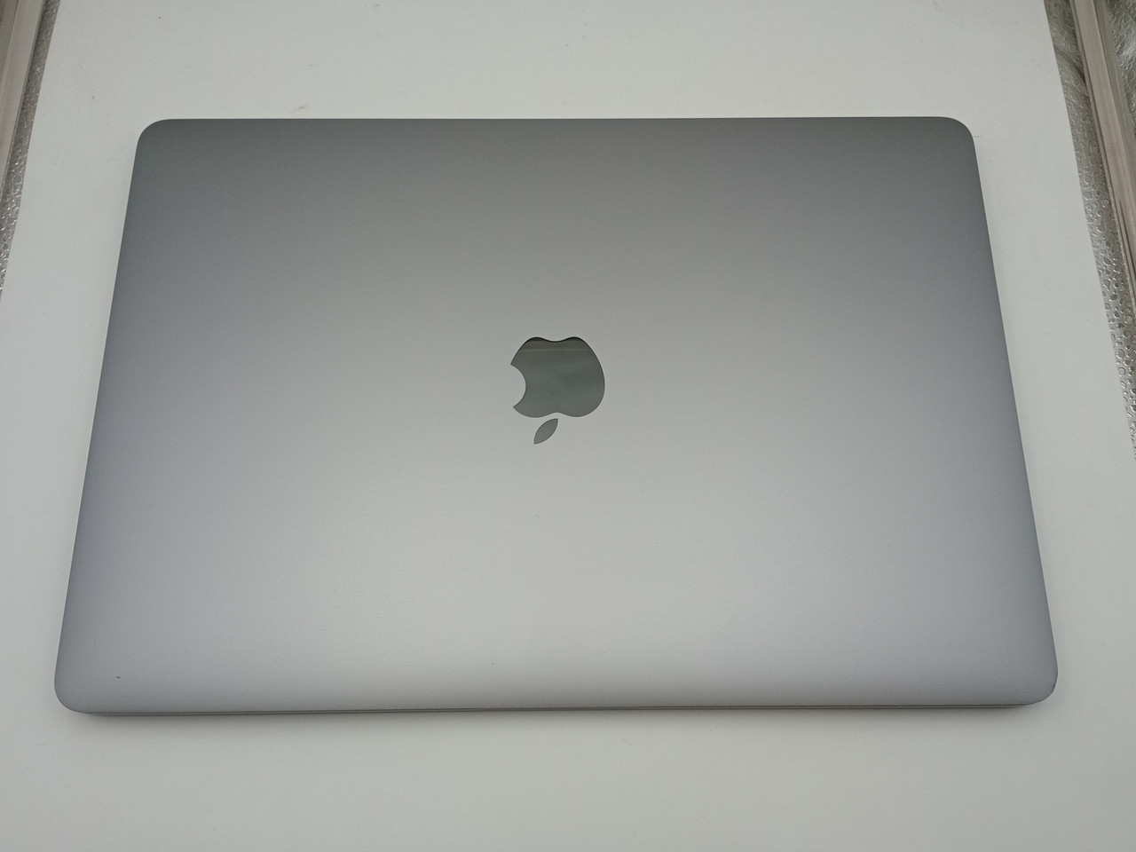Apple MacBook Pro 13-inch, A1989 Mid 2019 i5 Quad-Core (Refurbished) - Image 2