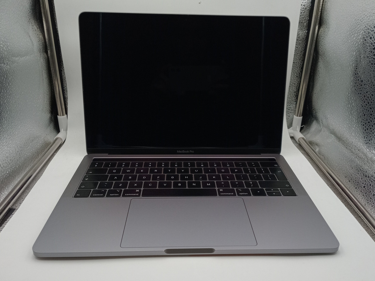 Apple MacBook Pro 13-inch, A1989 Mid 2019 i5 Quad-Core (Refurbished) - Image 3