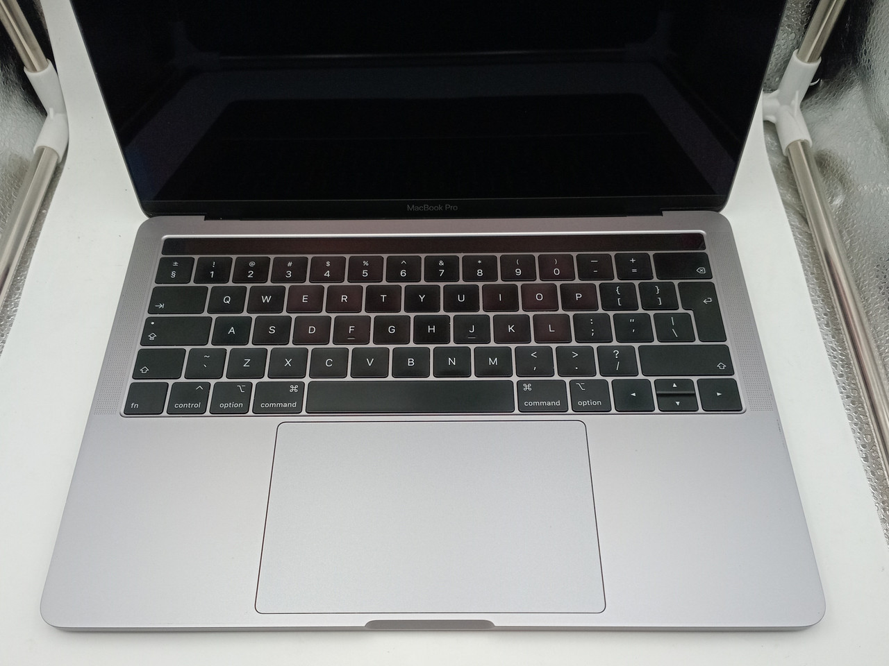 Apple MacBook Pro 13-inch, A1989 Mid 2019 i5 Quad-Core (Refurbished) - Image 5