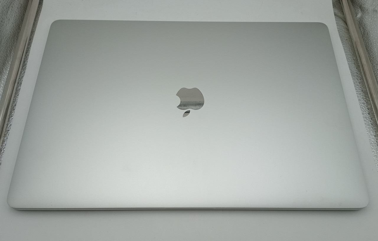 Apple MacBook Pro 15-inch, A1990 Mid 2018 i7 6-Core (Refurbished) - Image 2
