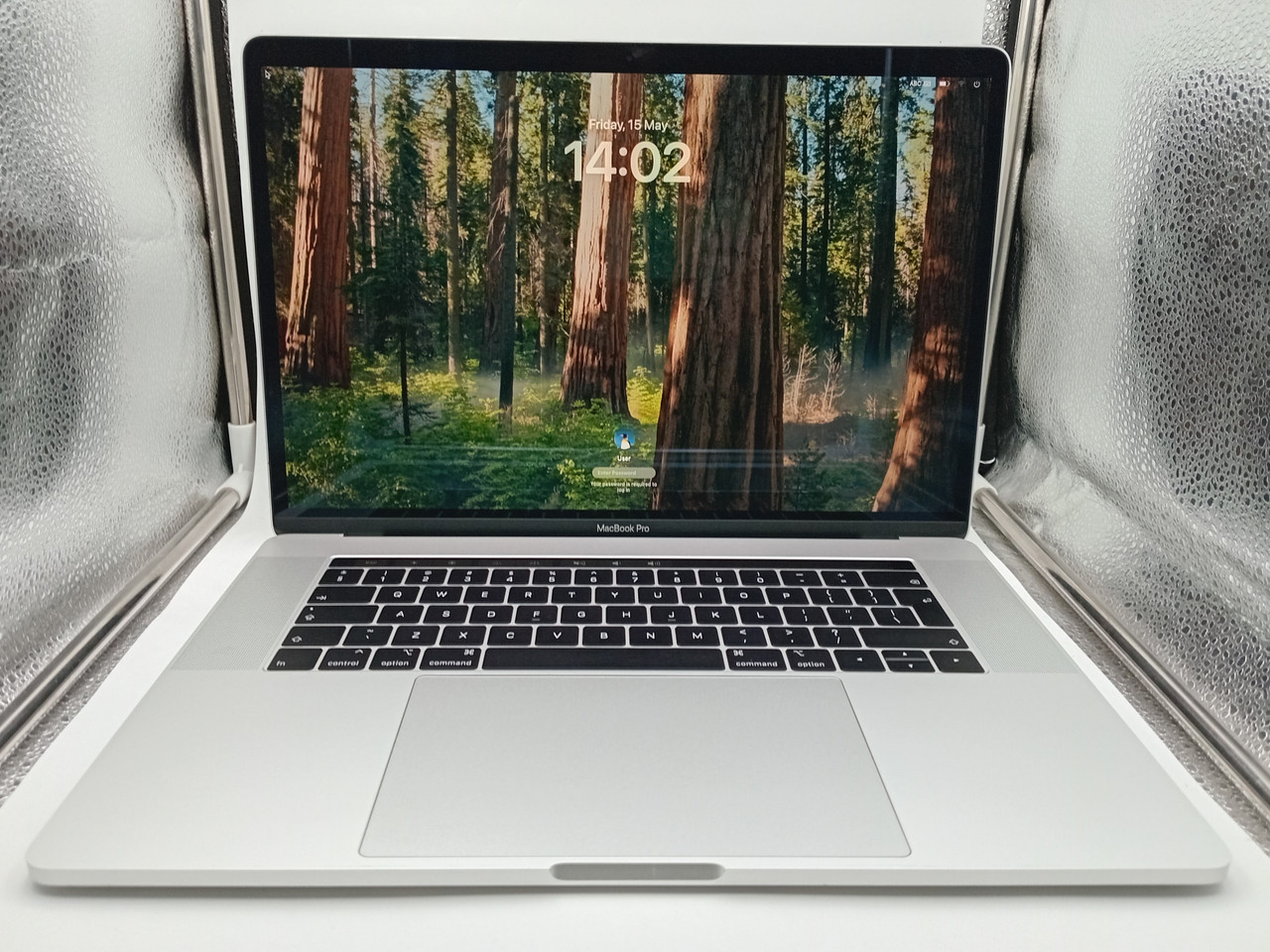 Apple MacBook Pro 15-inch, A1990 Mid 2018 i7 6-Core (Refurbished) - Image 6