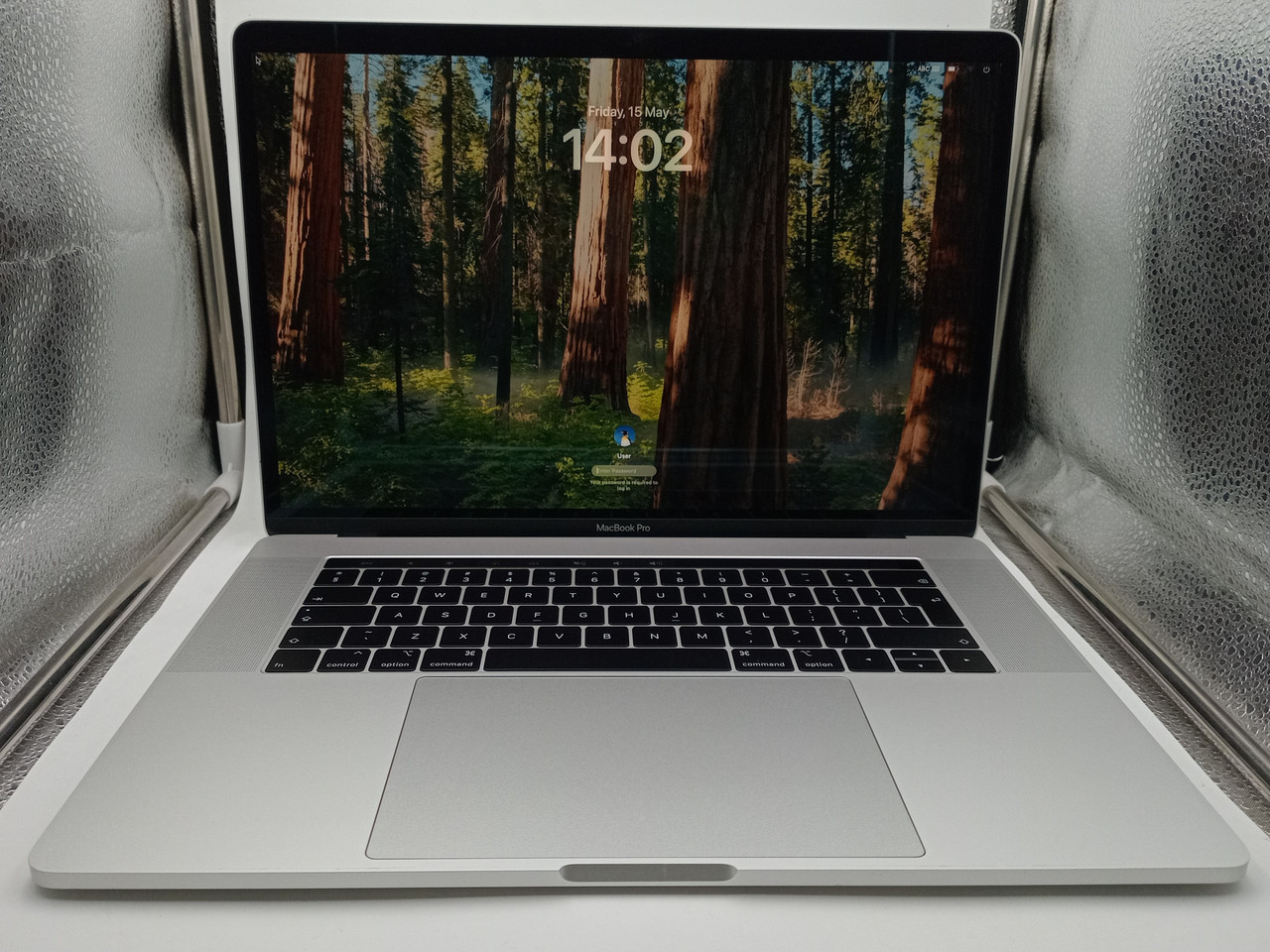 Apple MacBook Pro 15-inch, A1990 Mid 2018 i7 6-Core (Refurbished) - Image 7