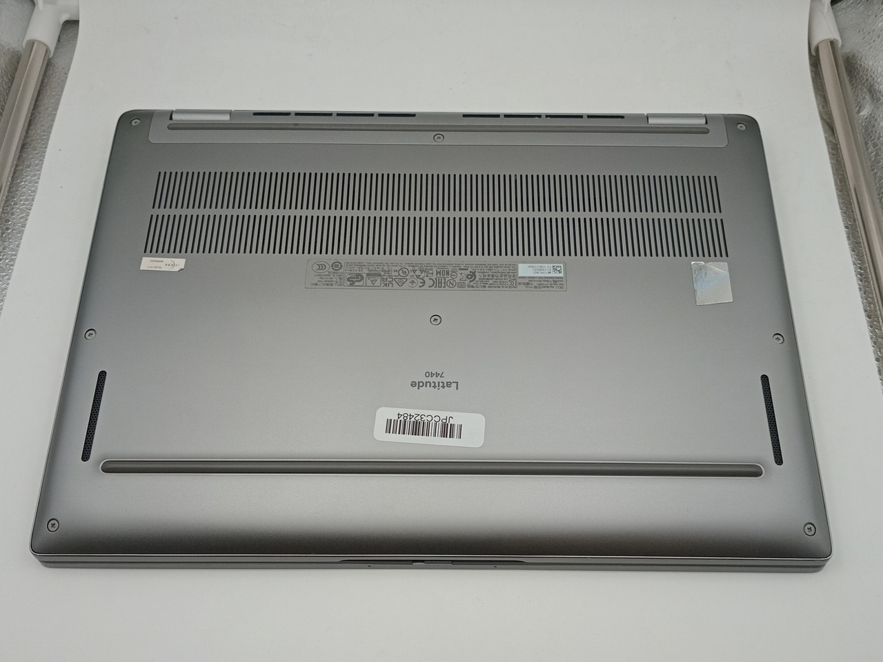 Dell Latitude 7440 i5 13th Gen 14" Laptop (Refurbished) - Image 8